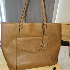 Michael Kors Tan Saffiano Leather Tote-Large-Good Condition